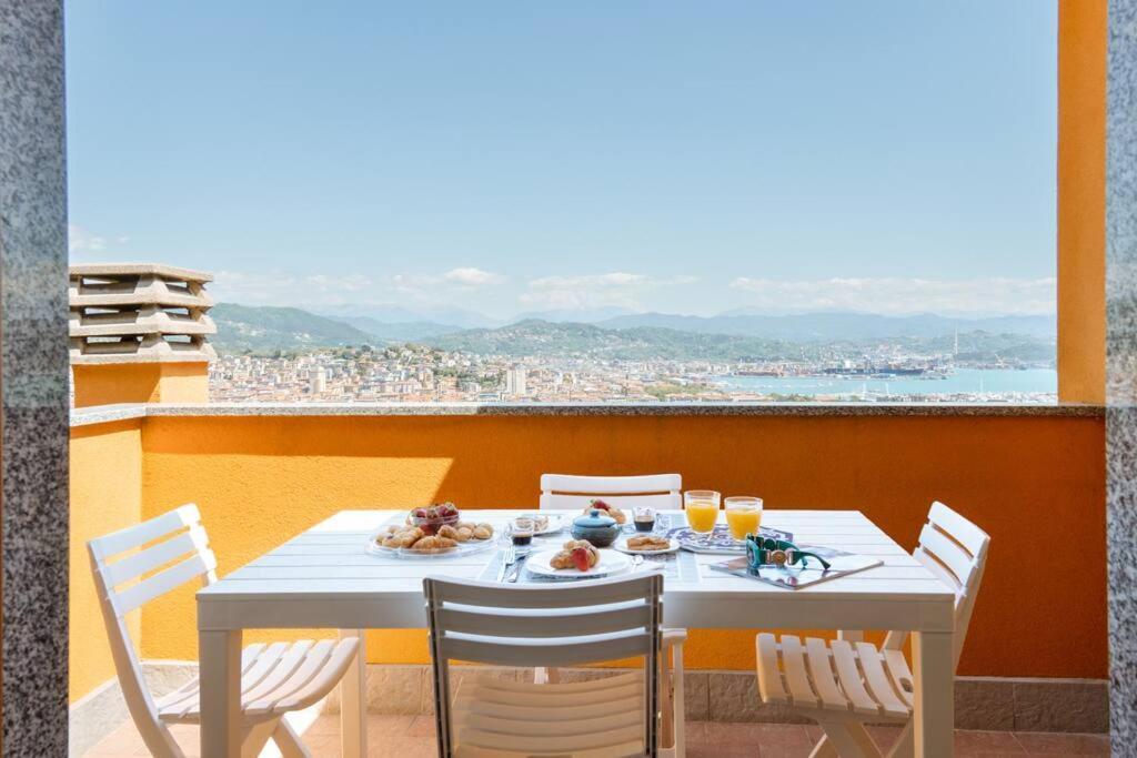 Piccapiana Sea View Attic Flat Daire La Spezia Dış mekan fotoğraf